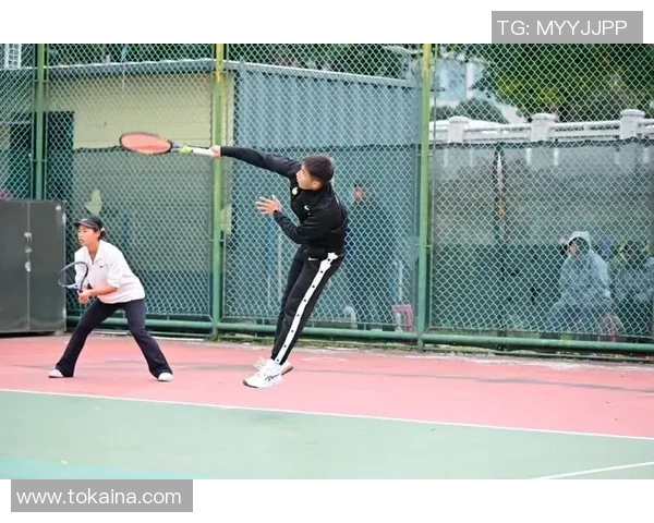 全国锦标赛回顾：西安网球队展现卓越团队协作精神与战斗力