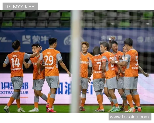 全运会回顾:深圳足球队展现出强大实力与团队精神的精彩表现