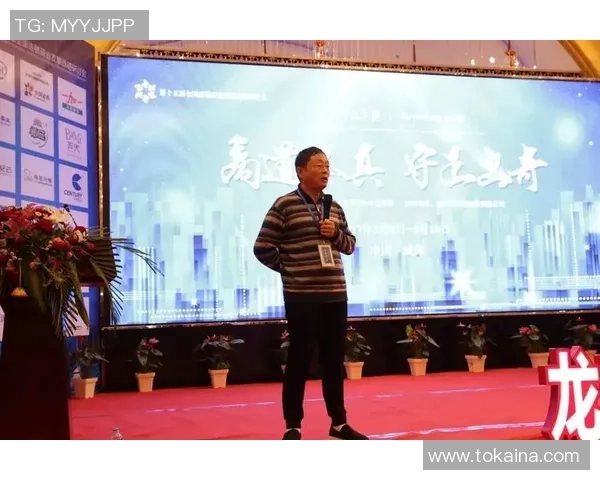 梁雪足球:从校园小将到职业赛场的奋斗与梦想之路 梁雪足球:从校园小将到职业赛场的奋斗与梦想之路